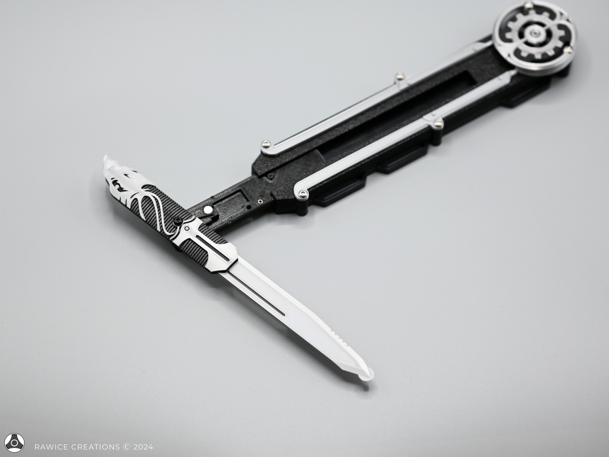 RAWICE CREATIONS V2 Assassin's AC III Connor Kenway Pivot Hidden Blade (RIGHT Arm Version)