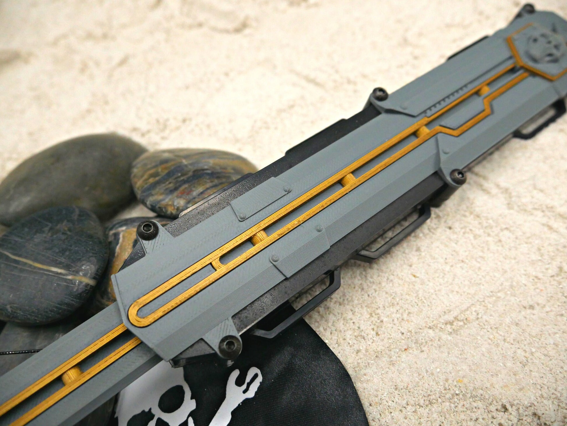 RAWICE CREATIONS V2 Assassin's Edward Kenway Black Flag Pirate Hidden Blade (Colour Edition)