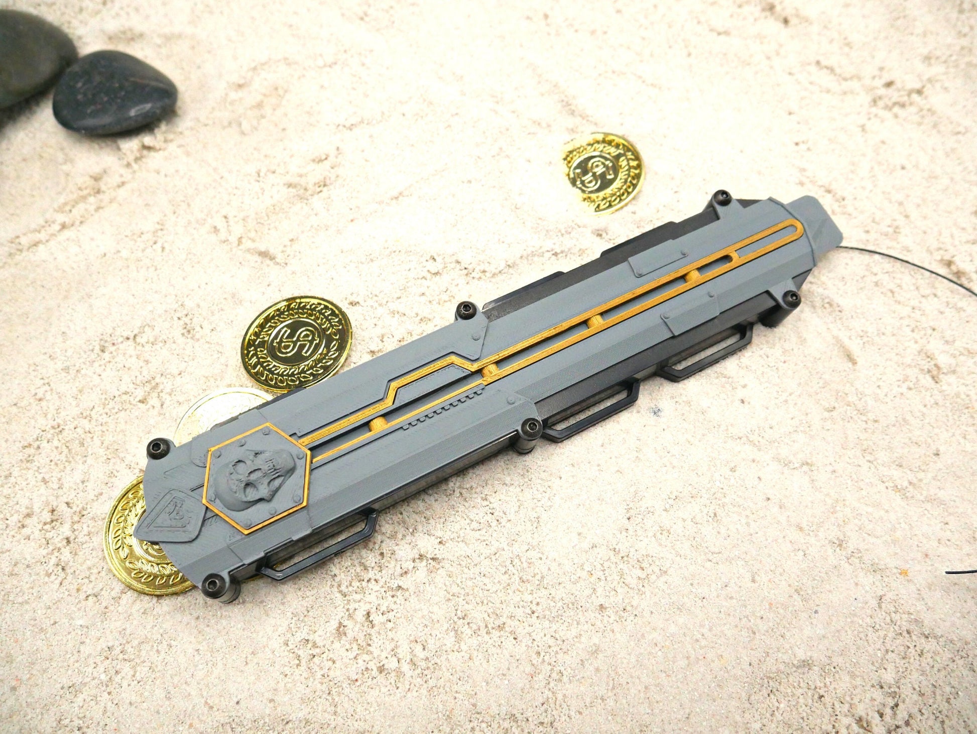 RAWICE CREATIONS V2 Assassin's Edward Kenway Black Flag Pirate Hidden Blade (Colour Edition)