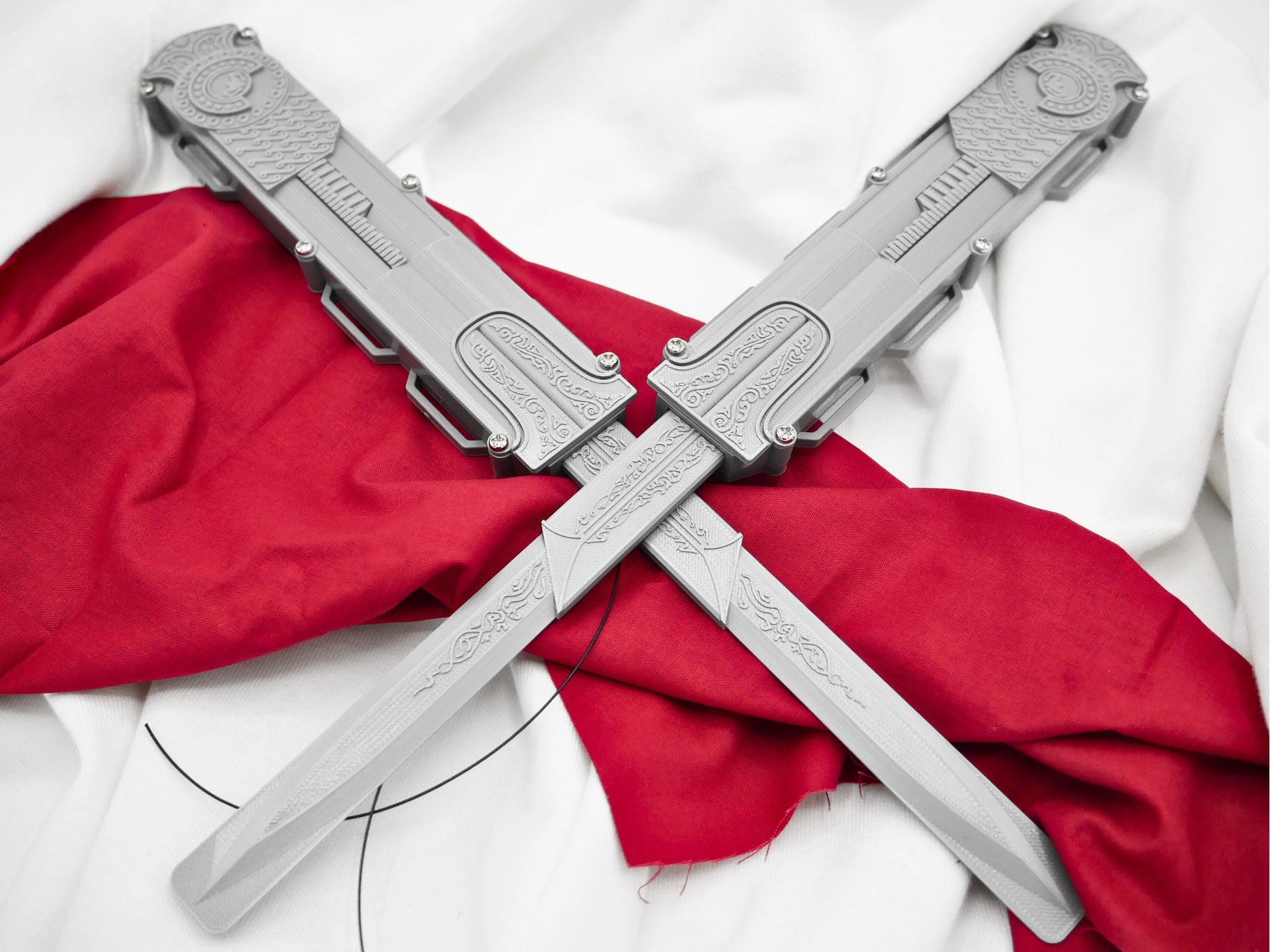 RAWICE CREATIONS V2 Assassin's Dual Brotherhood Ezio Auditore Hidden Blades (Grey Pair)