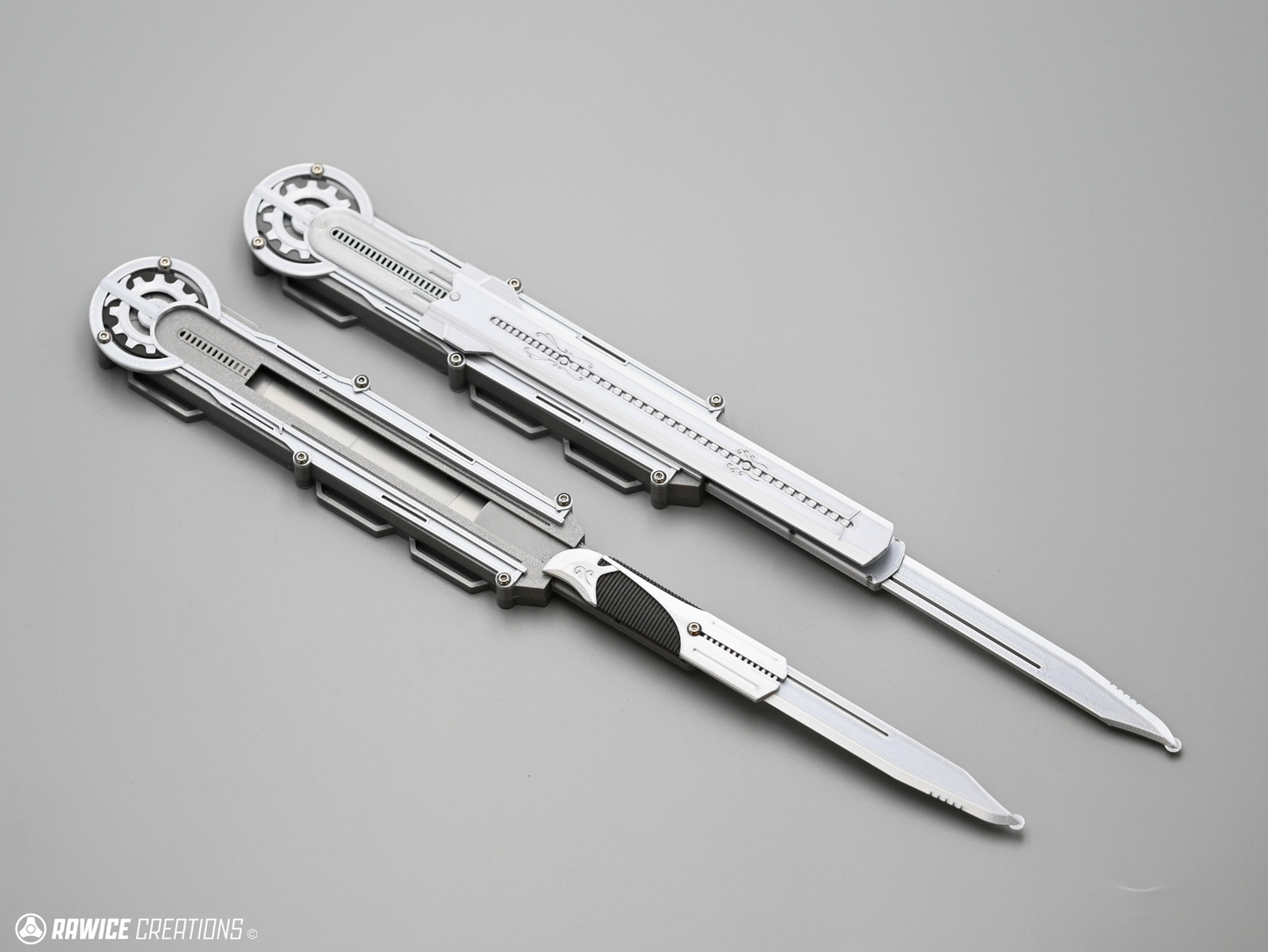RAWICE CREATIONS V2 Assassin's AC III Haytham Kenway Hidden Blades (Blade Pair)