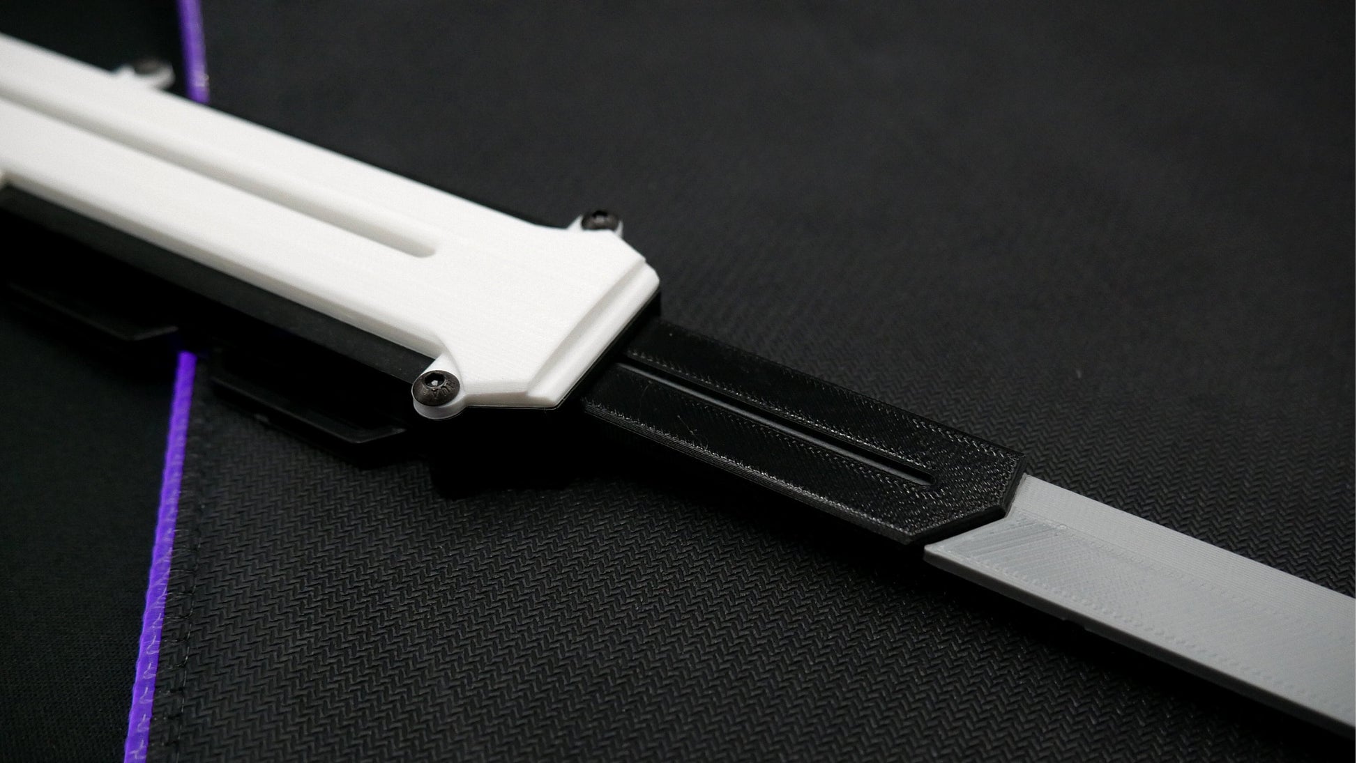 V2 Assassin's Modern Tanto Futuristic Blade