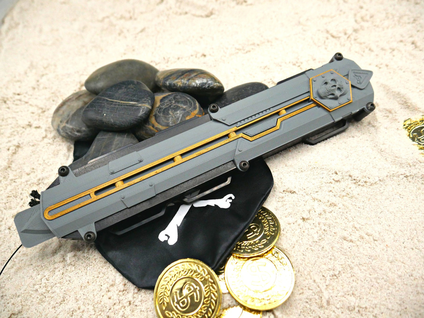 V2 Assassin's Edward Kenway Black Flag Pirate Hidden Blade (Colour Edition)